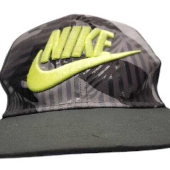 Nike True Camo Neon Yellow Logo Snapback Adjustable Baseball Cap Hat - Picture 2 of 16